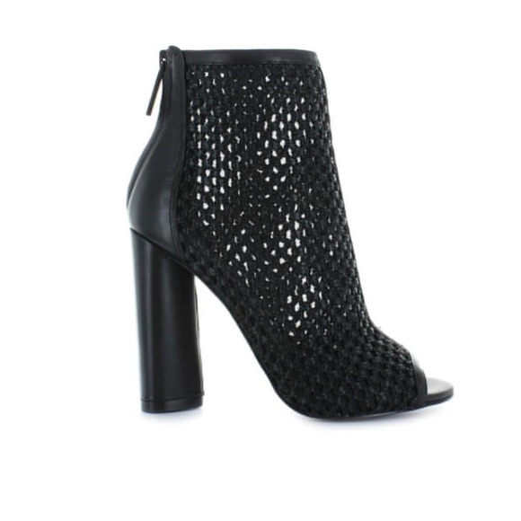 Kendall & Kylie Shoes - NIB. Kendall + Kylie Galla Leather Boots. Sz. 8